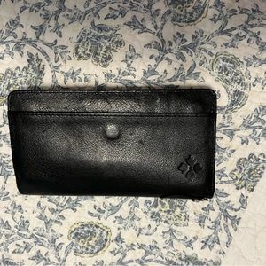 Black wallet